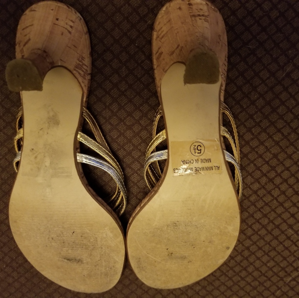 Sandals - Picture 2 of 5